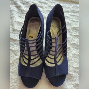 Impo Women's Navy Strappy Heels